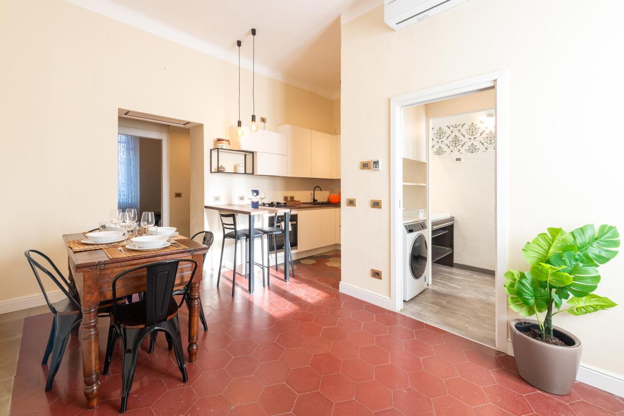 10' Duomo & Station Large Appartement *